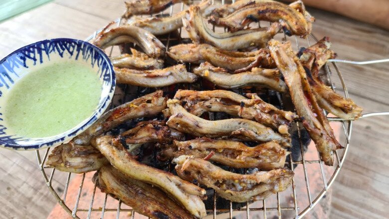 Con vật tưởng bỏ đi không ai thèm bắt lại là đặc sản nức tiếng An Giang, giá lên tới 350.000 đồng/kg vẫn ùn ùn người mua - 3