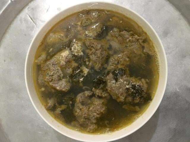 Đặc sản chỉ có ở Thanh Hóa đem nấu canh ăn một lần là mê mẩn, người dân phải lấm bùn mới bắt được - 4