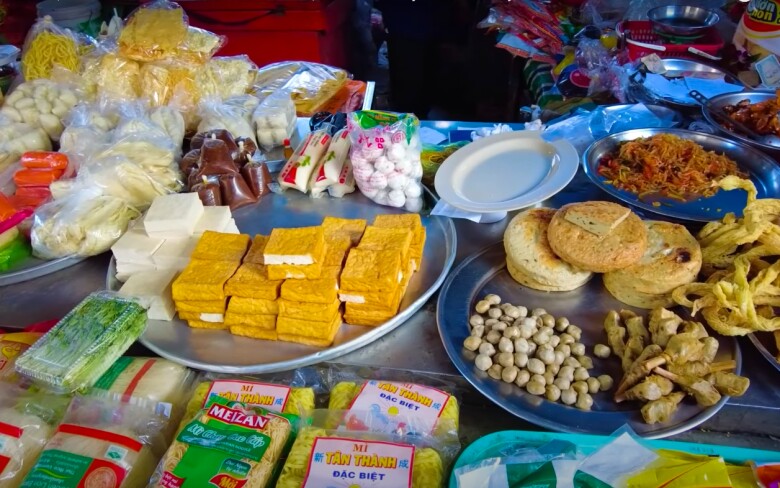 Khu chợ lớn nhất Cần Thơ: Là thiên đường ẩm thực ngon-bổ-rẻ, xưa sầm uất bậc nhất nay lại đìu hiu bất ngờ - 4