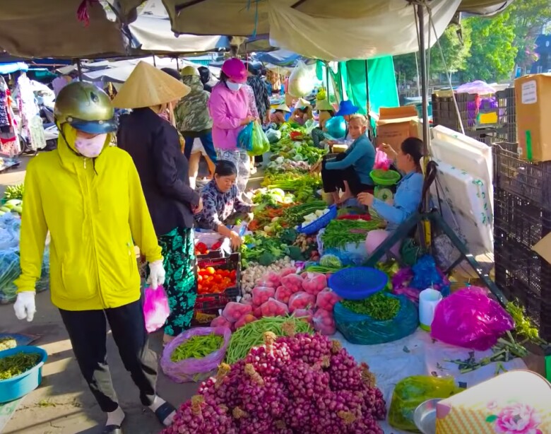 Khu chợ lớn nhất Cần Thơ: Là thiên đường ẩm thực ngon-bổ-rẻ, xưa sầm uất bậc nhất nay lại đìu hiu bất ngờ - 8