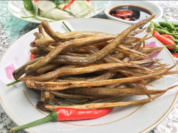 Loài cá tên lạ xưa không ai ăn, nay phơi khô lại thành đặc sản miền Tây, làm mồi nhậu thì ngon tuyệt đỉnh - 2