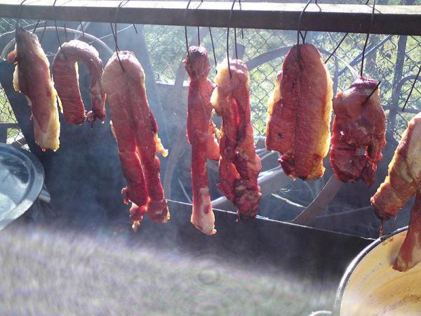 Món ăn bốc mùi hôi thối &#34;lúc nhúc dòi&#34; khiến nhiều người &#34;chạy mất dép&#34; là đặc sản Sơn La, chỉ dành đãi khách quý - 2