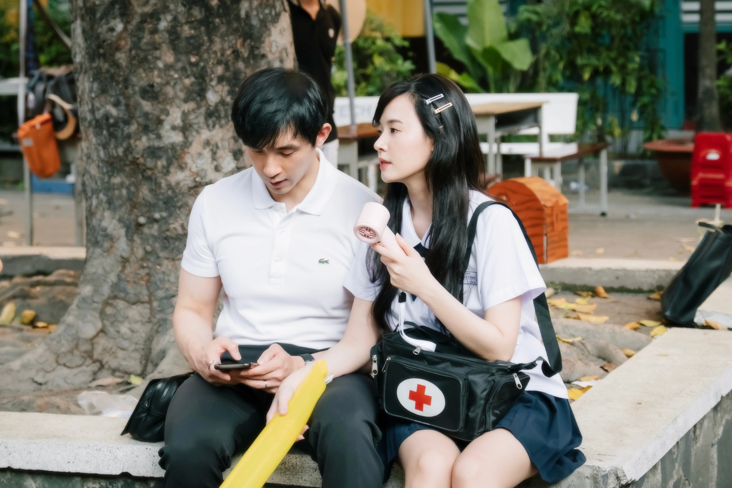 Phim xuyên không của Midu: &#34;Phú bà&#34; tự đóng vai nữ sinh ở tuổi 36, &#34;hẹn hò&#34; mỹ nam kém 1 giáp - 11