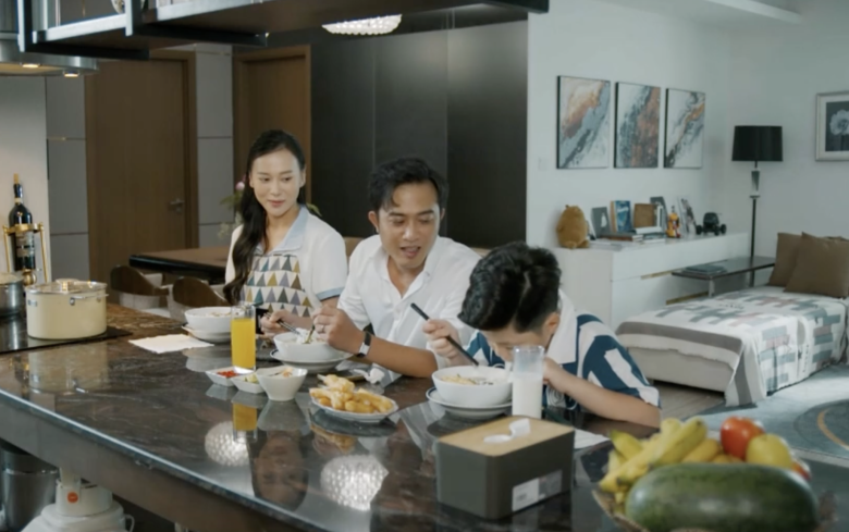 Phương Oanh gây chú ý vì nhan sắc đẹp hơn thời chưa chồng, lên phim "giỏi việc nước, đảm việc nhà" hệt ngoài đời - 8