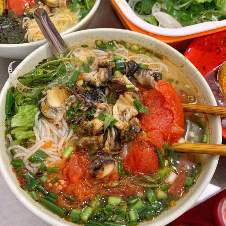 Thăm thú Thủ đô dịp 2/9 thưởng thức món bún &#34;đỉnh cao ẩm thực&#34; Hà Nội: Truy lùng 8 địa chỉ ngon xuất sắc nhất! - 3