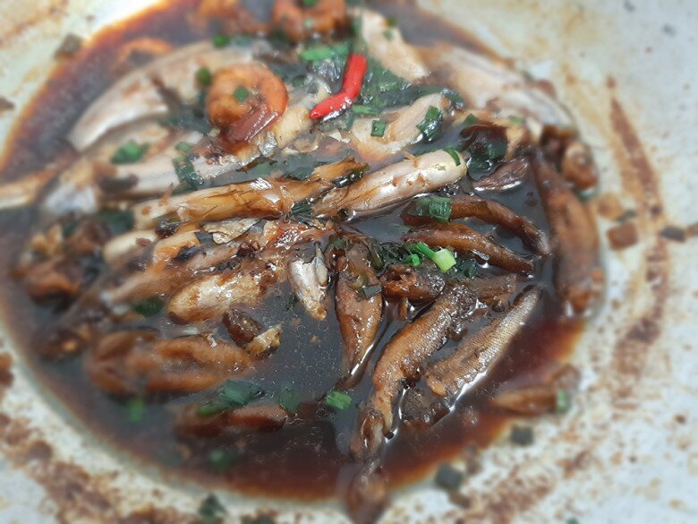Cá &#34;nhà nghèo&#34; nay lên đời thành đặc sản dân thành phố săn lùng, đặt hàng trước cả tháng mới có - 4
