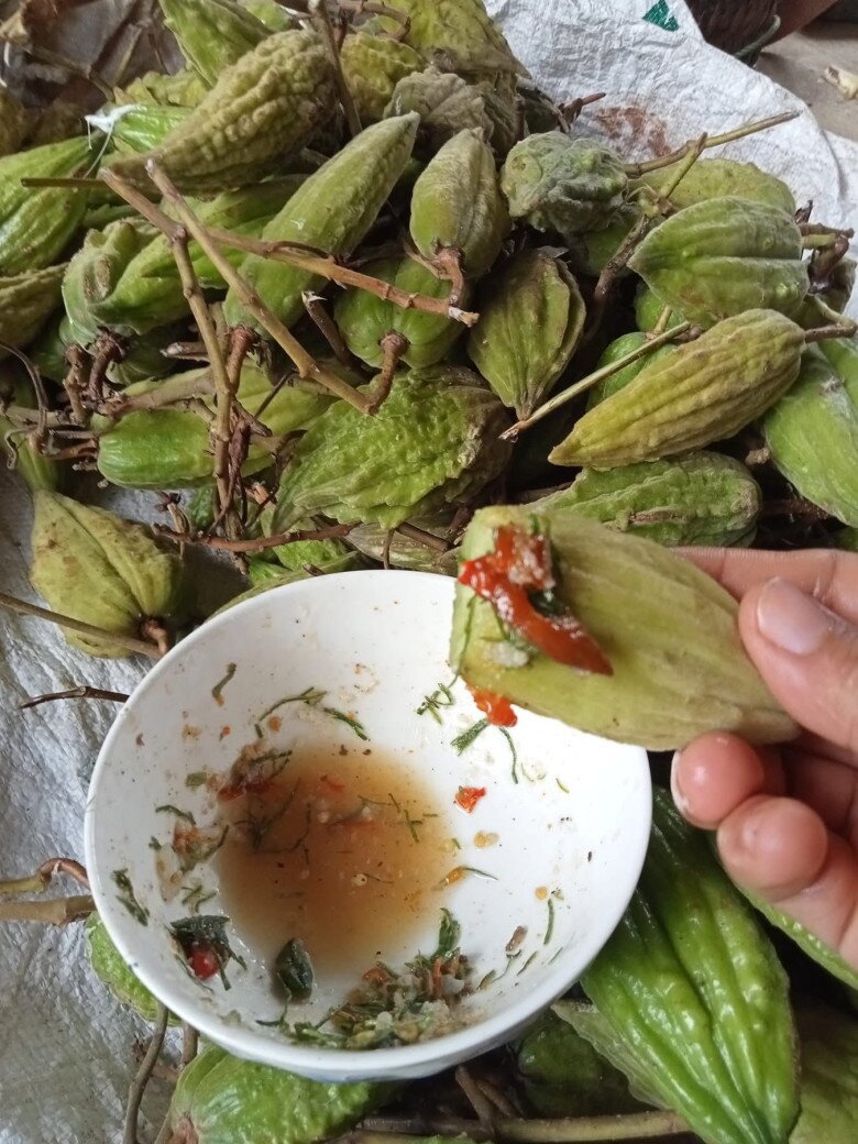 Thứ quả vừa chua vừa chát xưa chỉ vứt đi nay lại được lòng chị em, 100.000 đồng/kg vẫn đua nhau tìm mua - 2