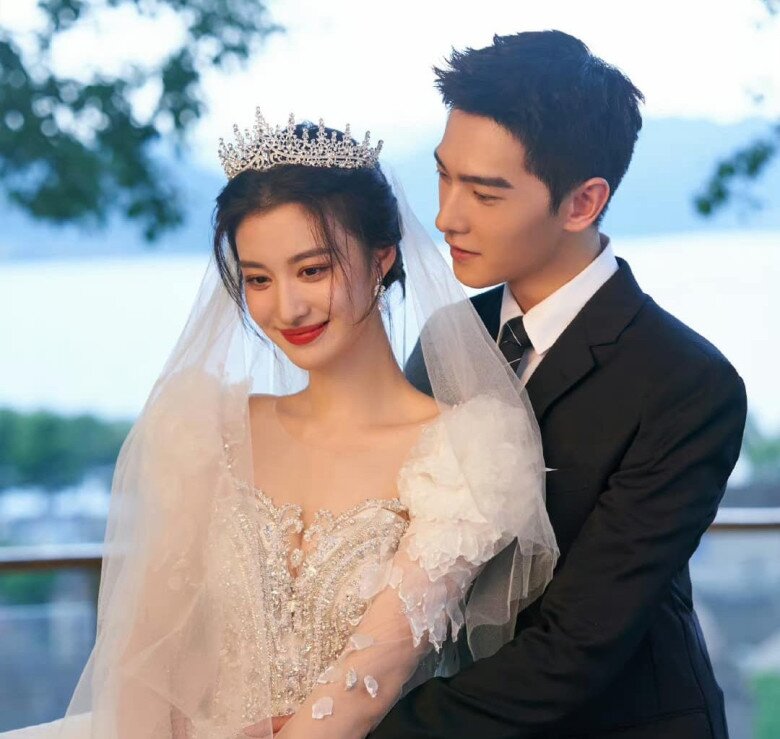 Mỹ nhân hút 30 triệu lượt xem vì vóc dáng &#34;siêu thực&#34;: Là &#34;tiểu Lưu Diệc Phi&#34;, từng hẹn hò Dương Dương - 7
