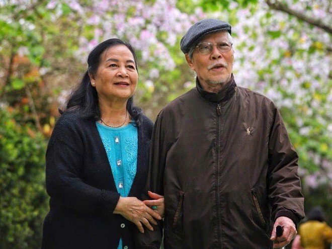 NSND Ngọc Lan: Tìm thấy tình yêu nhờ vai Nhàn trong Lửa Trung Tuyến, ngày nào cũng viết thơ nhớ về người chồng đã khuất - 9