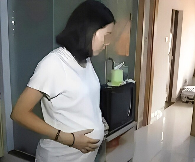 Con dâu vượt cạn chưa kịp hồi sức, bố mẹ chồng vừa nhìn thấy mặt cháu thì lập tức đặt vé đi du lịch - 1