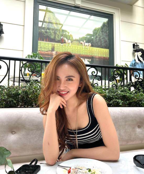 Con gái 2k4 của Tú Dưa và cựu VĐV Thuý Hiền: &#34;It girl&#34; cá tính, một chi tiết được thừa hưởng từ mẹ khiến ai cũng phải trầm trồ - 7
