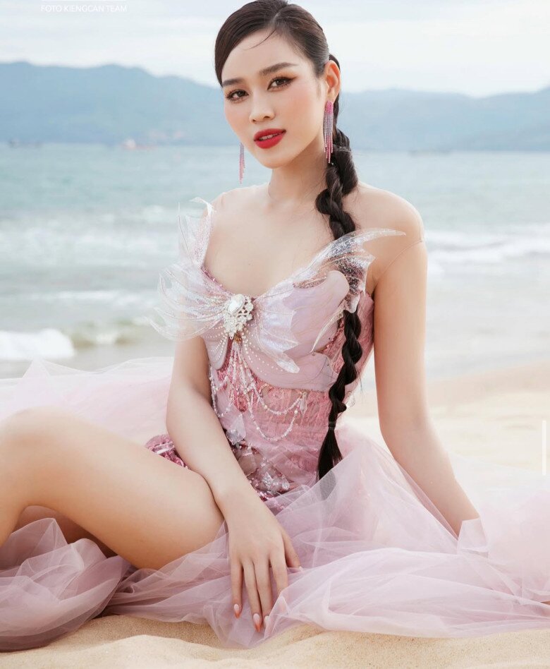Đỗ Thị Hà thay đổi ngoạn mục từ nàng hậu rực rỡ đến &#34;cô dâu hào môn&#34; thanh lịch, chuẩn dâu nhà giàu - 2