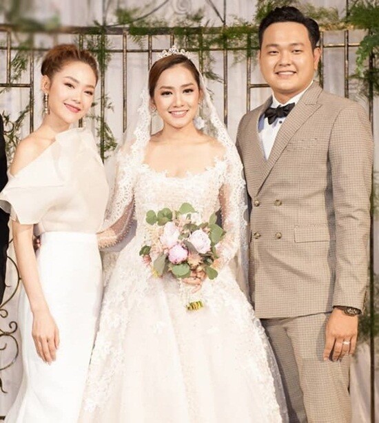 Em dâu Minh Hằng là mỹ nhân nức tiếng một thời, nay kín tiếng vẫn đẹp rạng ngời, ăn mặc giản đơn mà tinh tế - 1