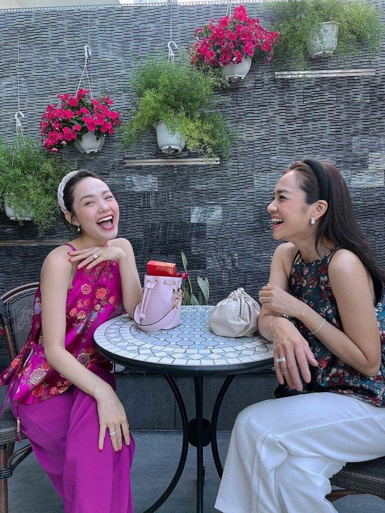 Em dâu Minh Hằng là mỹ nhân nức tiếng một thời, nay kín tiếng vẫn đẹp rạng ngời, ăn mặc giản đơn mà tinh tế - 5