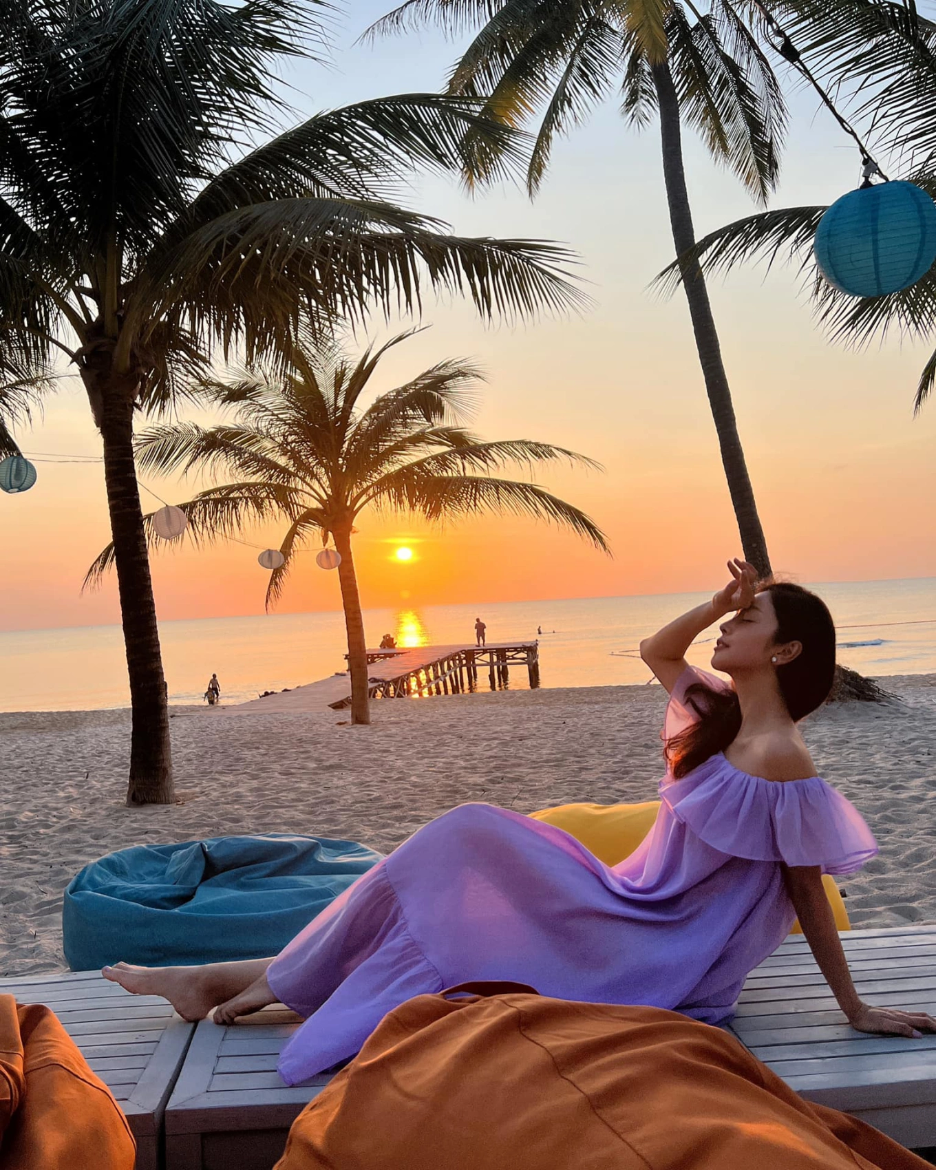 Gu thời trang đi biển của Hoa hậu bốn con Jennifer Phạm, luôn được khen tinh tế chỉ thông qua một chi tiết nhỏ - 8