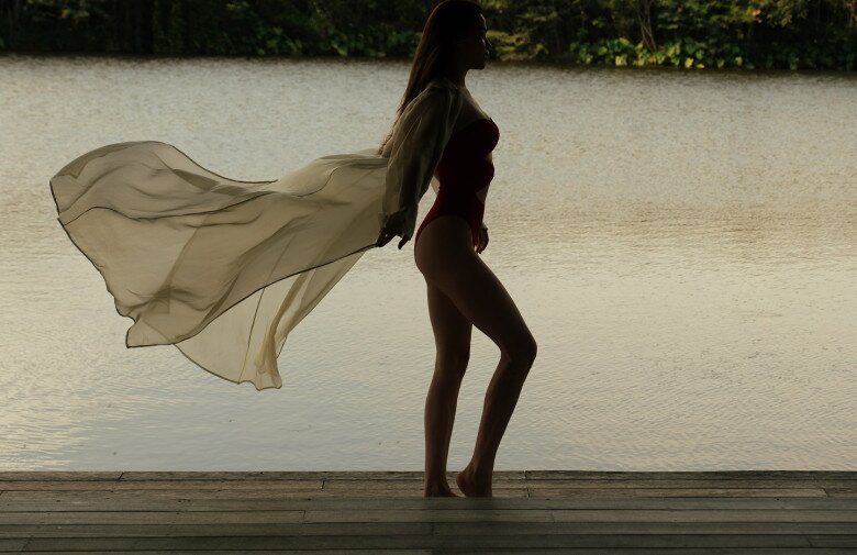 Hồ Ngọc Hà đi biển: Body cực phẩm, style đỉnh cao, U40 đã sinh 3 con mà ai cũng tưởng gái 20 - 2