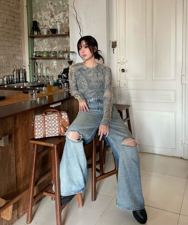 Nữ ca sĩ U40 nhưng mặc đẹp hơn cả Gen Z, khi cá tính bùng cháy, lúc lại bánh bèo như cô nữ chính ngôn tình - 1