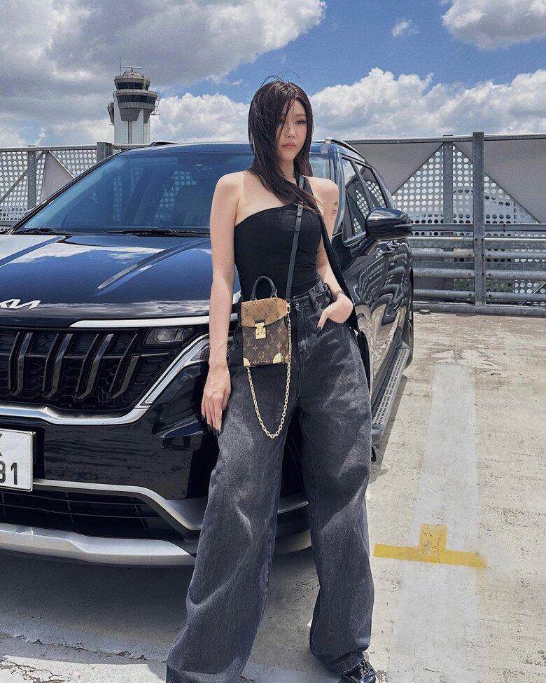 Nữ ca sĩ U40 nhưng mặc đẹp hơn cả Gen Z, khi cá tính bùng cháy, lúc lại bánh bèo như cô nữ chính ngôn tình - 3