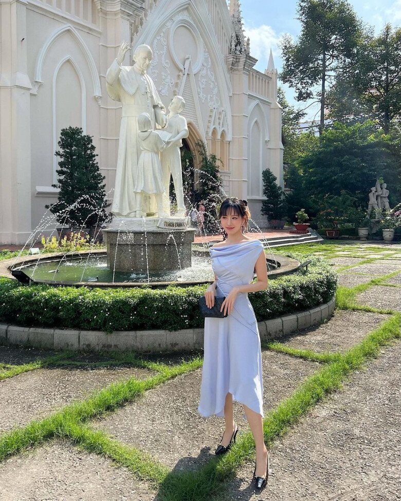 Nữ ca sĩ U40 nhưng mặc đẹp hơn cả Gen Z, khi cá tính bùng cháy, lúc lại bánh bèo như cô nữ chính ngôn tình - 7