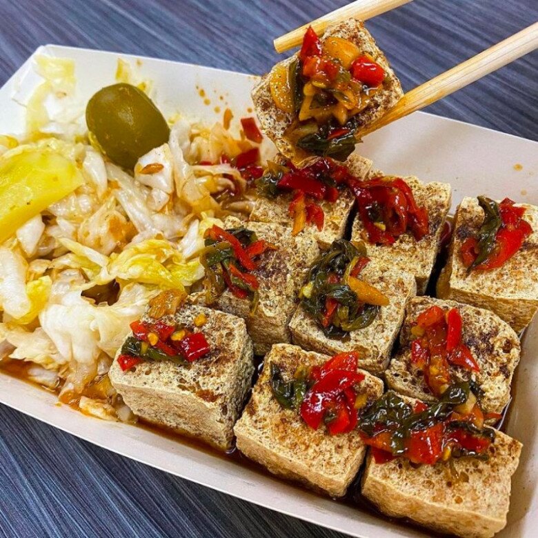 Món ăn ai cũng phải bịt mũi vì quá nặng mùi lại là đặc sản ở nước ngoài, muốn ăn phải xếp hàng dài chờ mua - 1