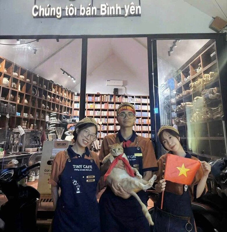 &#34;Săn&#34; 3 quán cà phê view xem diễu binh ở Hà Nội: Có nơi mở xuyên đêm, có quán chỉ nhận 60 khách giá 300.000 đồng - 10