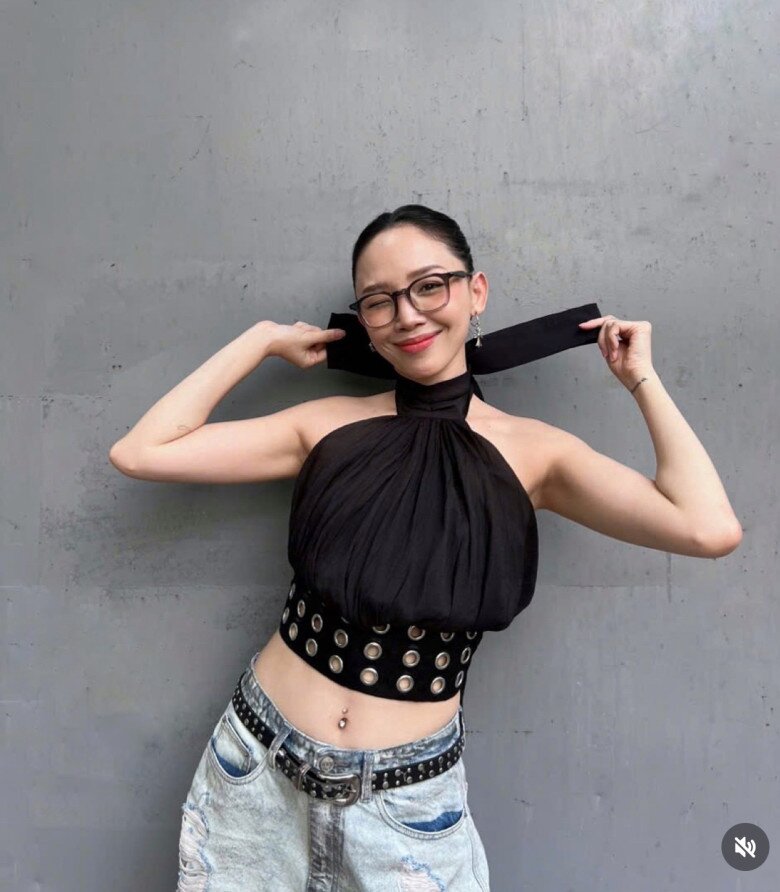 Tóc Tiên đích thị là mỹ nhân &#34;nghiện khoe eo&#34; nhất Vbiz: Học ngay loạt cách phối đồ tôn dáng, tinh tế và tránh phô phang - 1