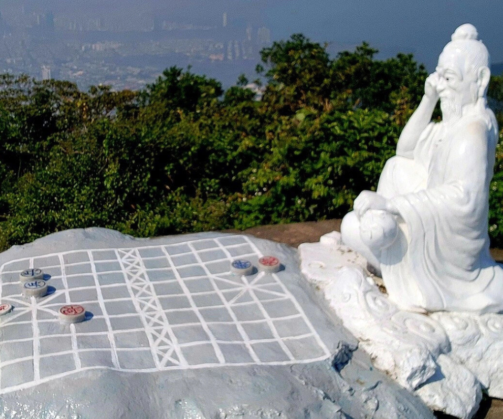 Khám phá &#34;nóc nhà của Đà Nẵng”, ngắm hoàng hôn cực đẹp, là nơi tỷ phú thế giới từng ghé thăm, ngồi thiền thưởng thức trà cùng bạn gái - 1