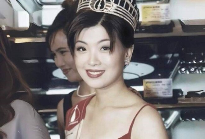 Bị Hoa hậu cướp hôn phu ngay trước ngày cưới, Á hậu lấy chồng đại gia, cuộc sống U50 khiến nhiều người thở dài - 2