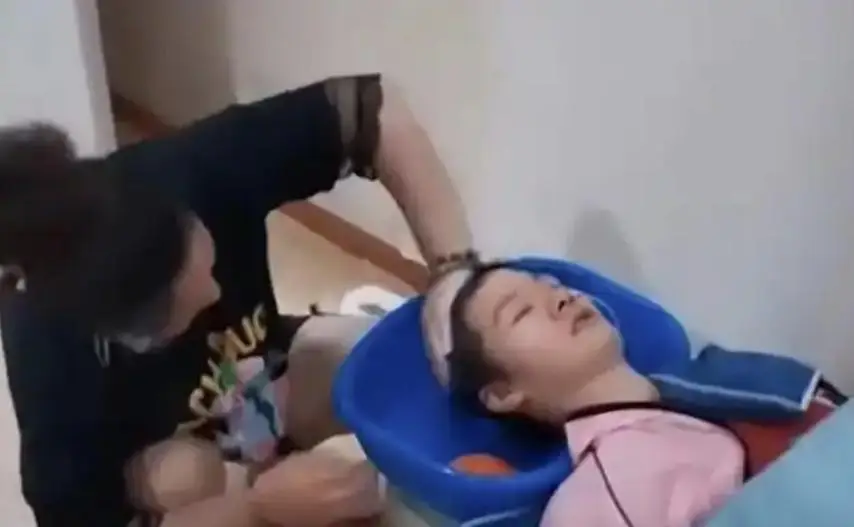 Mẹ chồng chăm con dâu thực vật suốt 1000 ngày, tỉnh lại nói một câu khiến bà bật khóc - 3