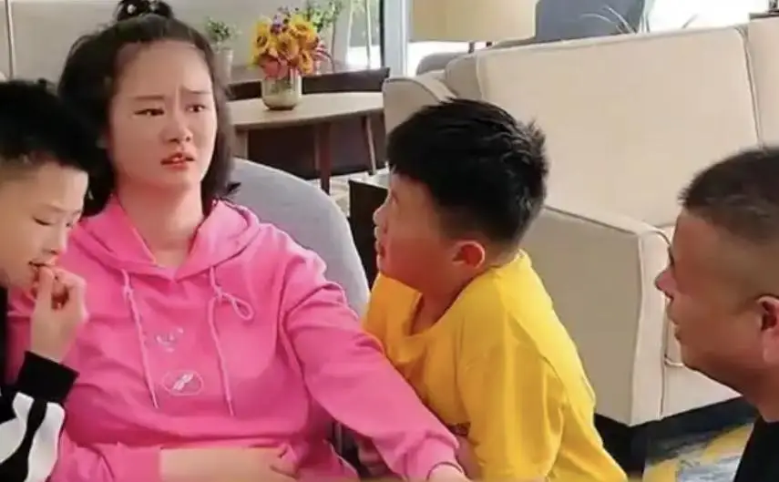 Mẹ chồng chăm con dâu thực vật suốt 1000 ngày, tỉnh lại nói một câu khiến bà bật khóc - 4