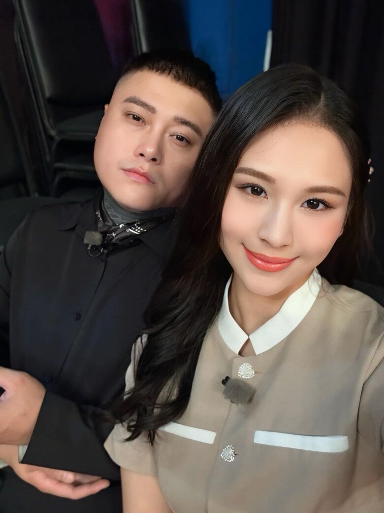 Nam ca sĩ “vợ tuyệt vời nhất” khẳng định: &#34;4 năm trôi qua, chưa khi nào tôi coi cô ấy là vợ&#34; - 2