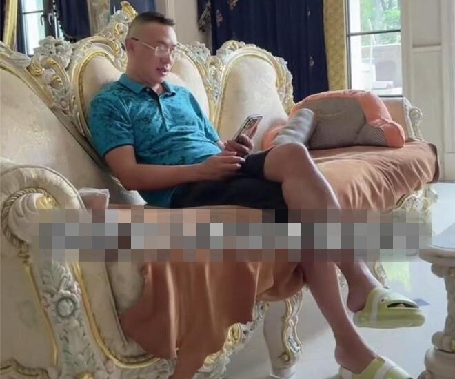 Sau khi con gái thi đại học, vợ cũ ly hôn 15 năm đưa ra một yêu cầu khiến người đàn ông hoảng hốt - 1