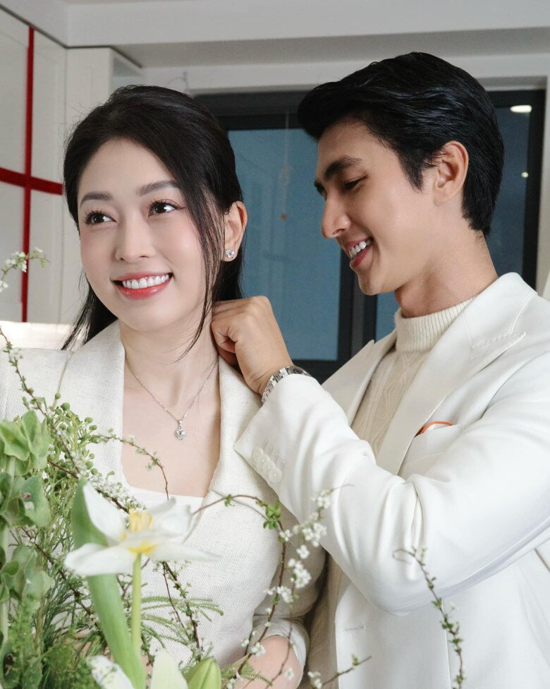 Á hậu Phương Nga vướng nghi vấn mang thai con đầu lòng, em chồng liền đăng video thay lời Bình An - 10