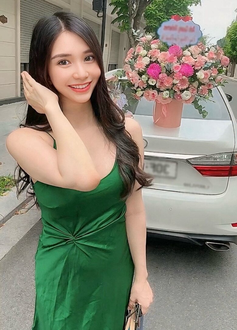Tình cũ Quang Lê &#34;ăn mỳ tôm 6 năm&#34; để có nhà tặng mẹ, xinh đẹp như búp bê nhưng lận đận tình duyên - 2