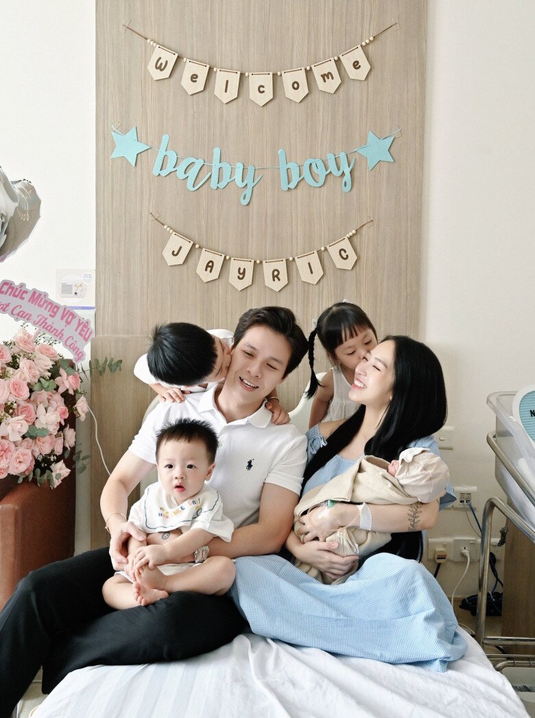 Hai ái nữ nhà đại gia có khối tài sản nghìn tỷ: Joyce Phạm càng sinh càng đẹp, em gái kín tiếng mê mặc xuyên thấu - 2