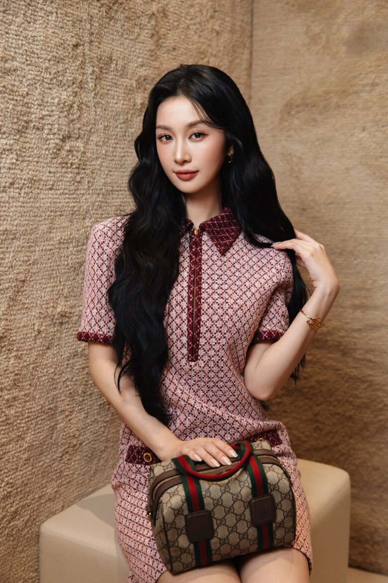 Hot girl trà sữa được báo Thái tung hô là minh tinh quyến rũ nhất Việt Nam, nghiện mặc táo bạo khoe vòng một &#34;dao kéo&#34; - 8
