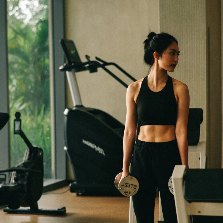 Hot girl Việt làm giám đốc khi mới 19 tuổi, 30 tuổi ăn chay trường, mặc kín bưng nhưng đẹp đến nao lòng  - 3