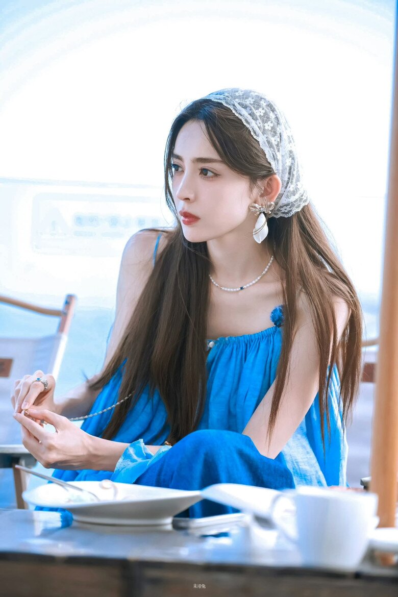 &#34;Đệ nhất mỹ nhân Tân Cương&#34; cả đời không có nổi một tấm ảnh xấu, tuân thủ tỉ mỉ 5 bước để sở hữu làn da đẹp mê hồn - 4
