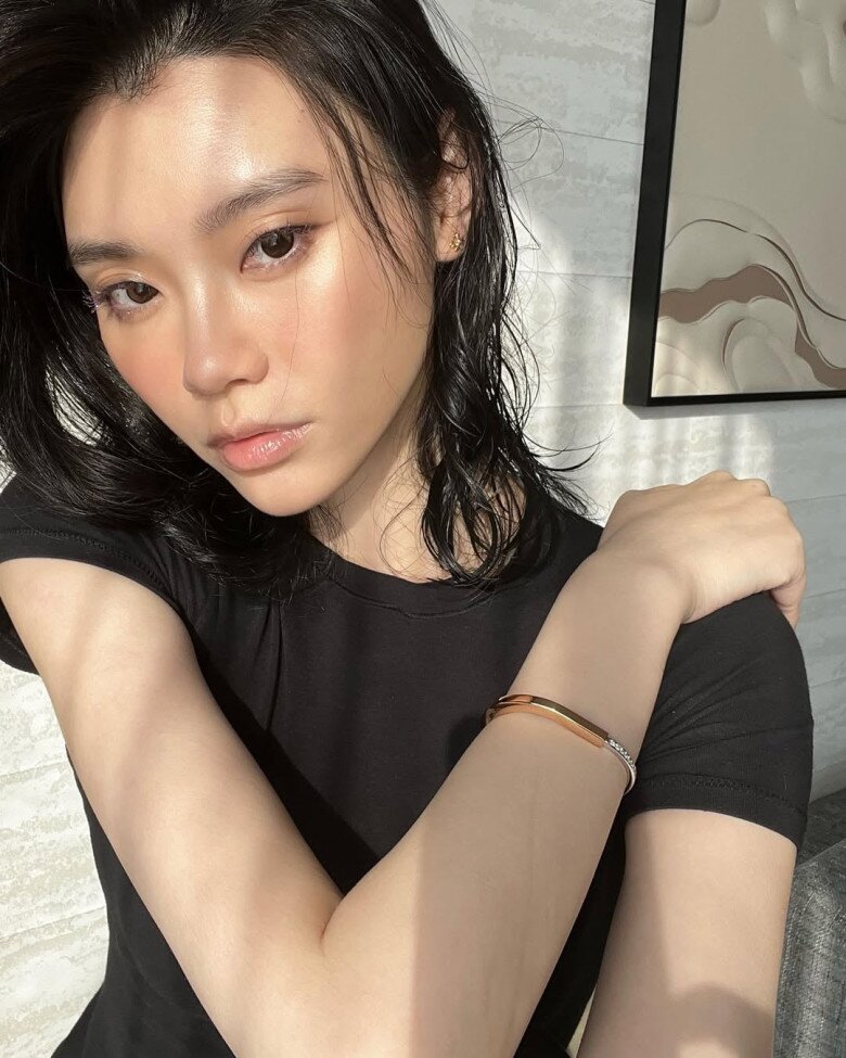 Mỹ nhân ngã đau điếng khi diễn nội y, bỏ nghề vẫn &#34;lên hương&#34; nhờ phần thưởng 2.000 tỷ, U40 sang chảnh khó ai bì - 11