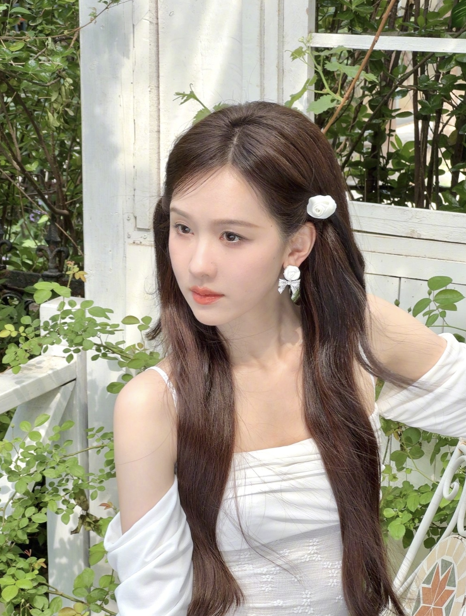 Mỹ nhân sở hữu tài sản chưa ai có được là &#34;ác nữ&#34; đẹp nhất showbiz, U35 vẫn như gái 18 nhờ chăm làm hai điều mà ai cũng nên học theo - 3