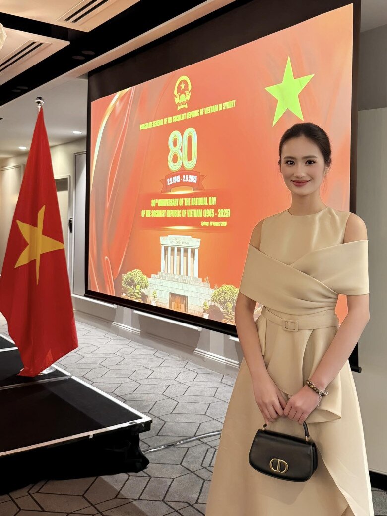Sang Úc du học, Hoa hậu Ý Nhi vẫn giật spotlight nhờ item đắt đỏ, check giá xong chỉ biết &#34;ngã ngửa&#34; - 1