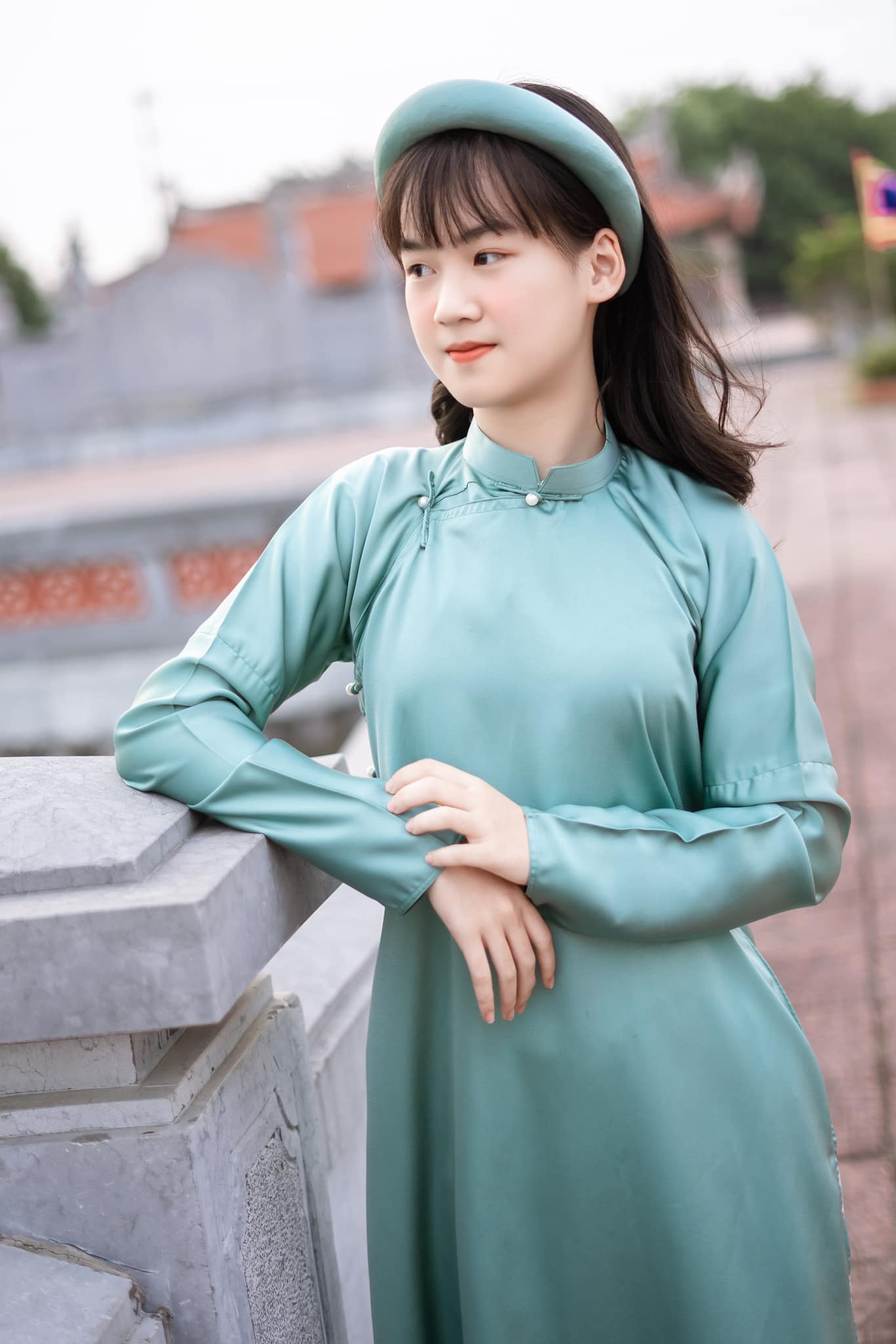 Nữ thủ khoa 17 tuổi đạt 30 điểm tuyệt đối visual như &#34;nàng thơ&#34;, mặc áo 60 triệu, nhìn giá bộ sưu tập túi hiệu càng choáng - 7