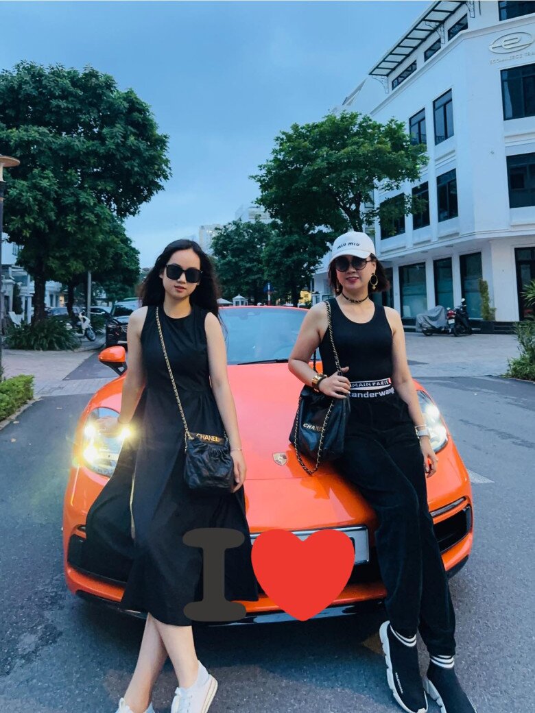 Nữ thủ khoa 17 tuổi đạt 30 điểm tuyệt đối visual như &#34;nàng thơ&#34;, mặc áo 60 triệu, nhìn giá bộ sưu tập túi hiệu càng choáng - 4