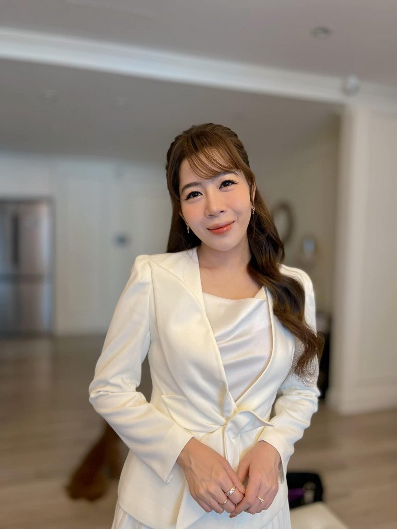 MC Diệp Chi không dám sửa sang, chỉ &#34;đổ tiền&#34; nâng cấp visual theo xu hướng &#34;Clean Girl&#34; tối giản mà sang - 7