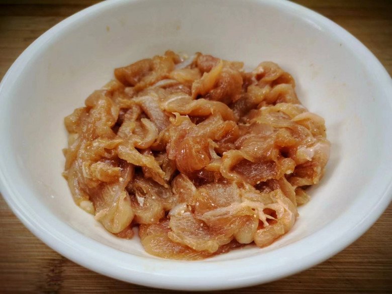 Loại rau tưởng chỉ để ăn sống nào ngờ xào kiểu này rất ngon, giàu canxi lại ít calo, không sợ béo - 2