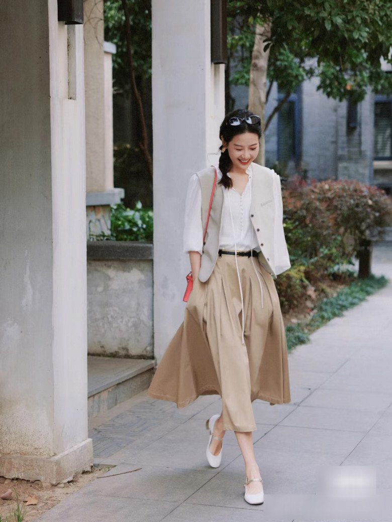 Phí cả mùa thu - đông nếu chị em chưa sắm 5 item sau đây: Diện đi làm hay xuống phố đều nổi bật - 4