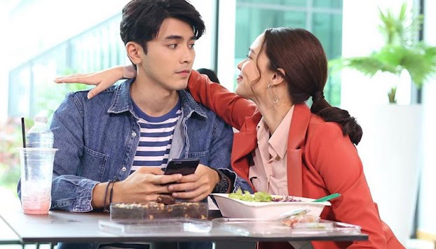 Xin chồng 300 ngàn mua váy bầu không được, tôi bán 6 chỉ vàng để mua sắm rồi bỏ về ngoại - 1