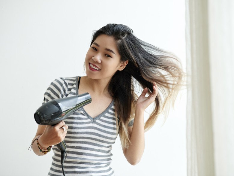 Nên buộc tóc hay xoã tóc khi đi ngủ? Câu trả lời khiến chị em nào cũng bất ngờ - 8