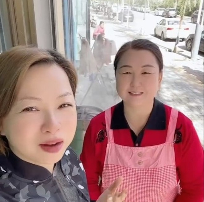 Người đẹp Thiên Long Bát Bộ yêu bạn trai 20 năm nhưng không cưới, ngoại hình tuổi 57 thật khó tin - 2