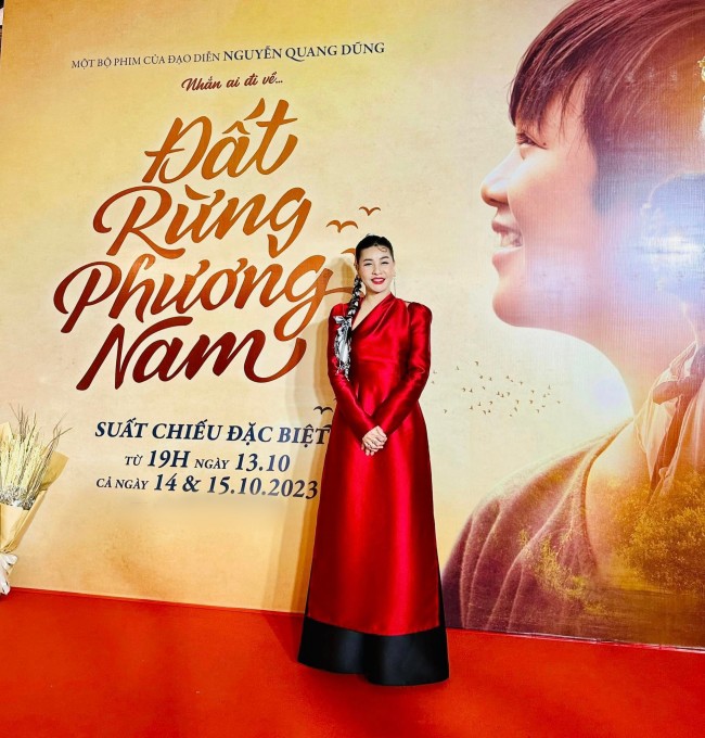 "Bé An" Hùng Thuận hứa bao rạp, Cát Phượng muốn cùng con trai đi xem Đất Rừng Phương Nam - 8